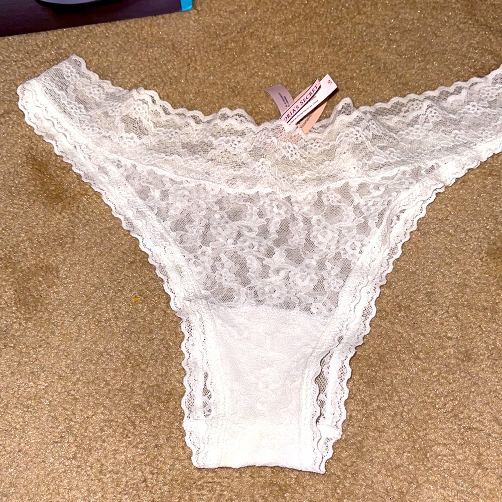 Victoria’s Secret White Lace panty